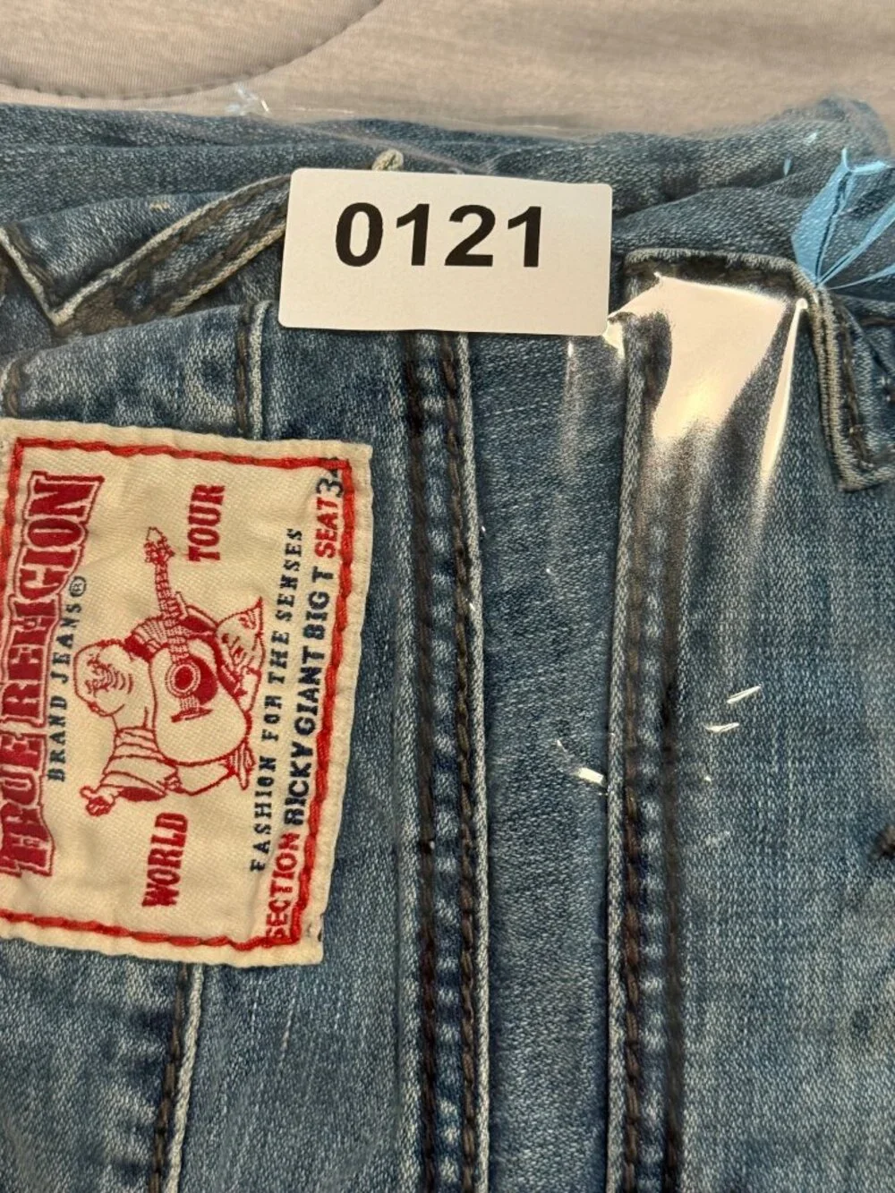 True Religion Mens Ricky Giant Big T Jeans Distressed Light Wash Denim SZ 33